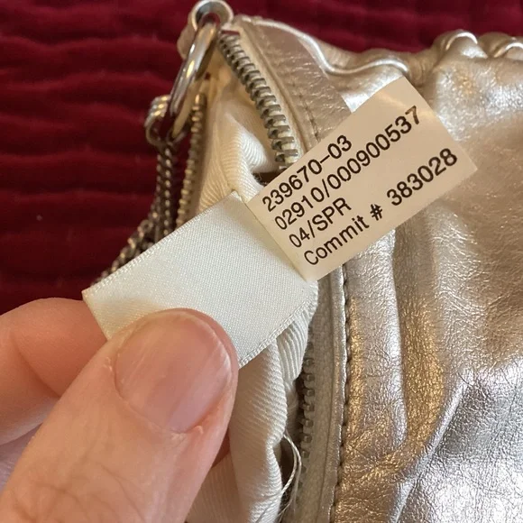 Vtg Banana Republic Gold Leather, bag with shoulder chain - Picture 9 of 15